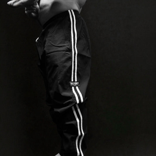 "Victory" 2 stripe Full cut Pant - Black