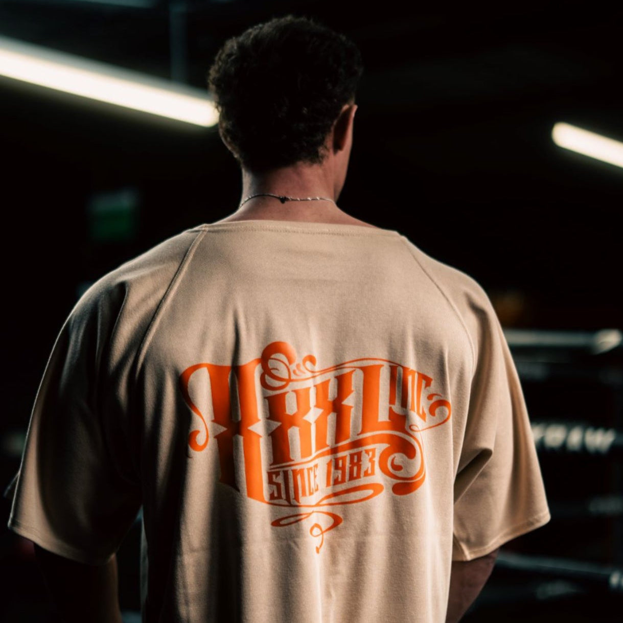 "Scrolled XXXL Inc" Vintage Wash Ragtop - Washed Latte