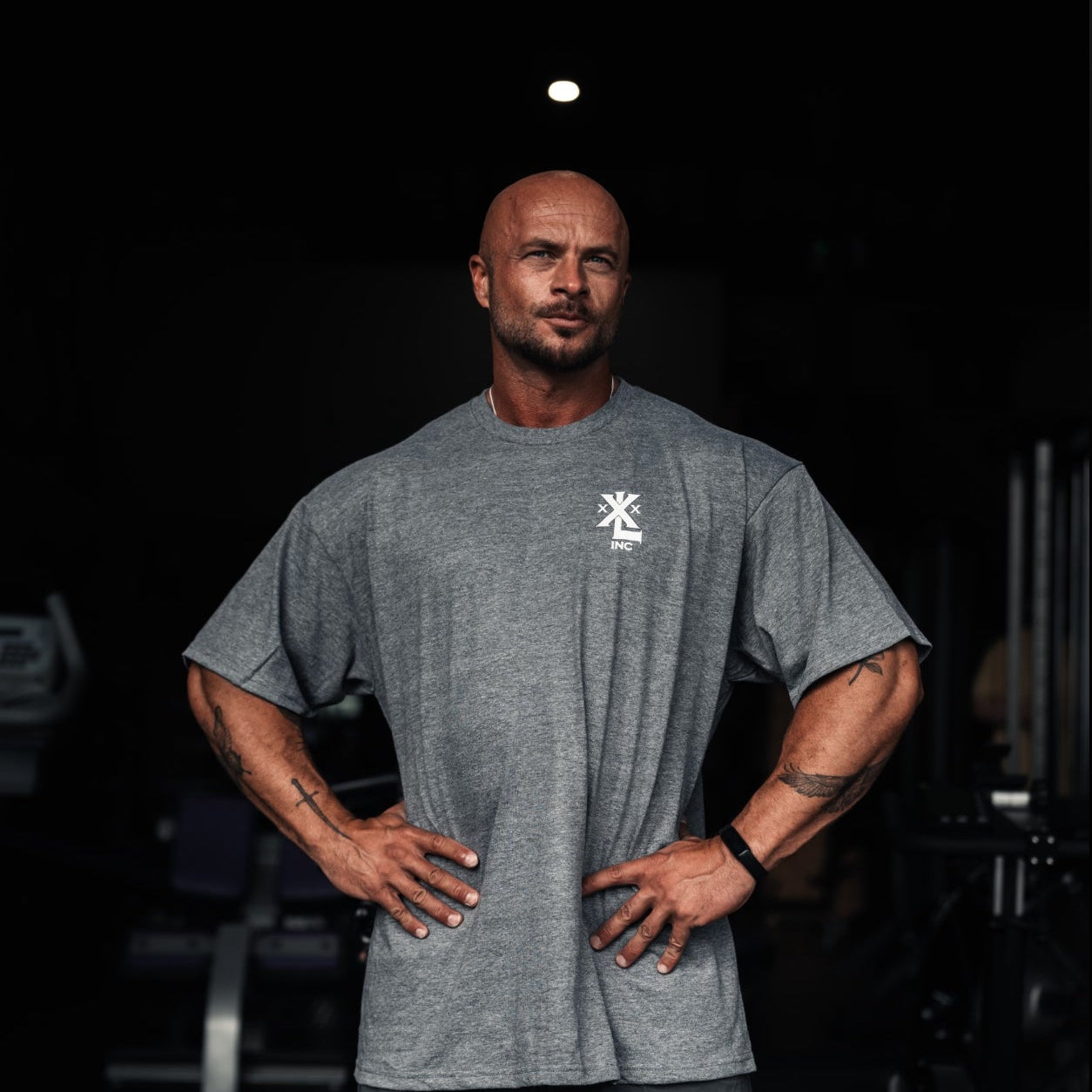 "Stacked XXXL Logo" Oversized Base T   - Ash Cloud