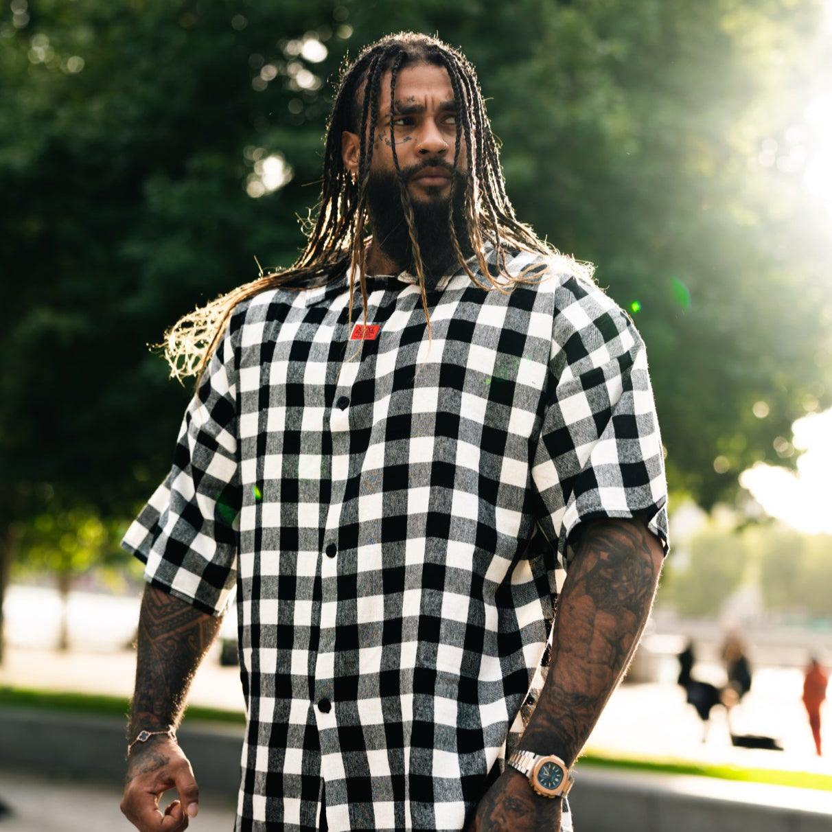 "Be Legendary" Oversized Muscle Shirt -Black Plaid