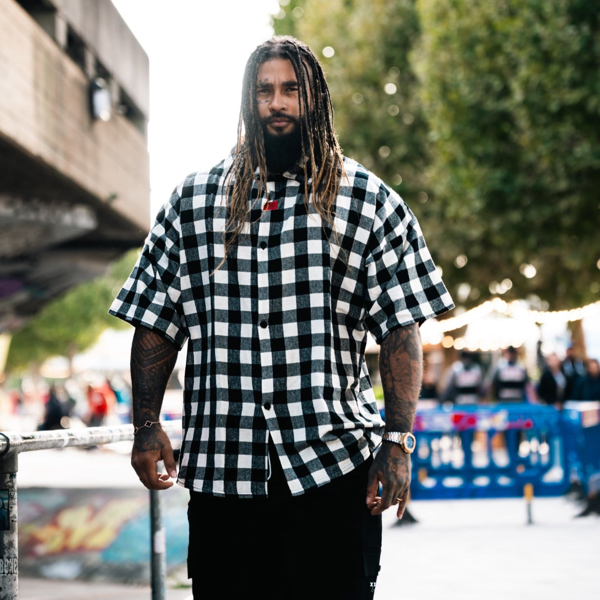 "Be Legendary" Oversized Muscle Shirt -Black Plaid