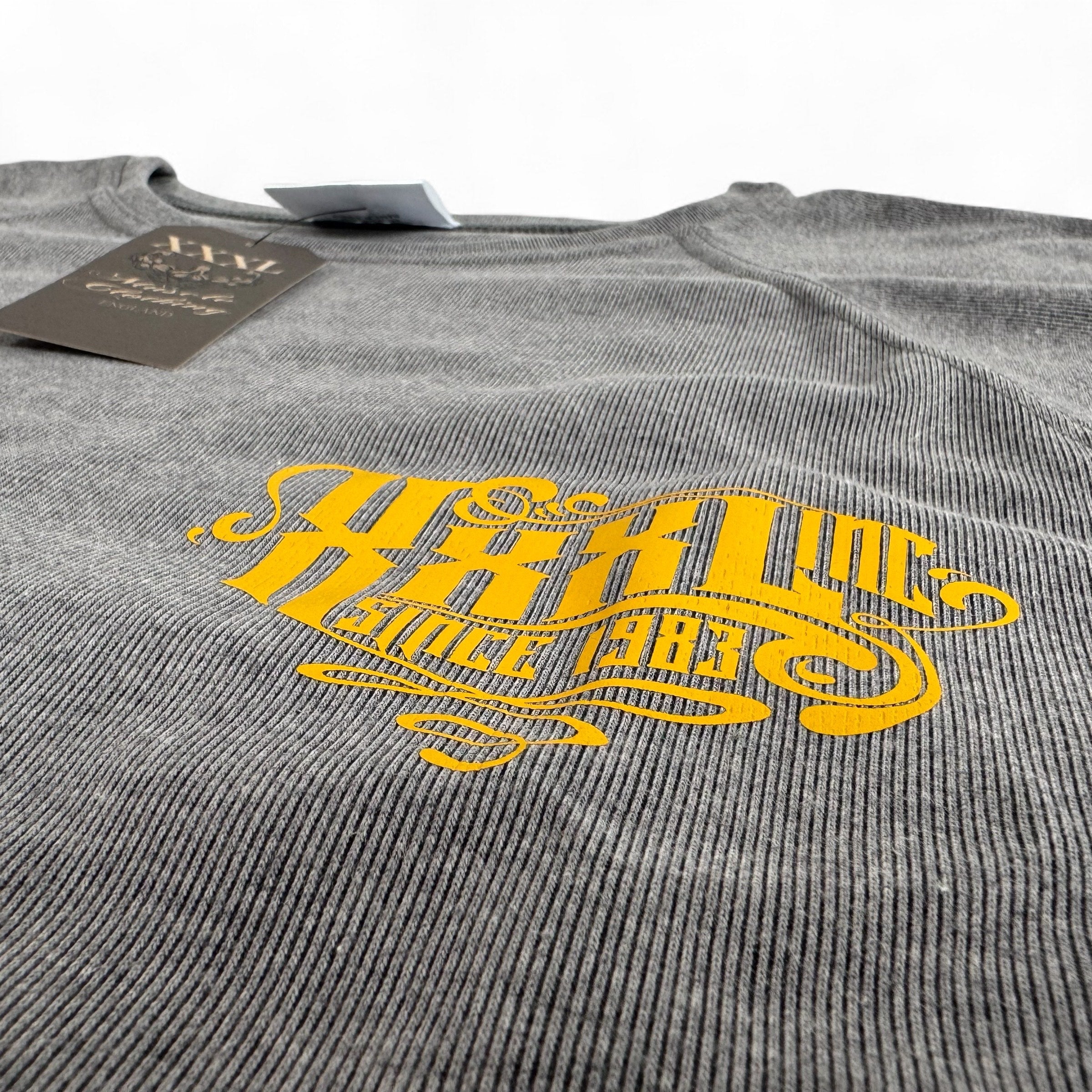 "Scrolled XXXL Inc" Vintage Wash Ragtop - Washed Charcoal